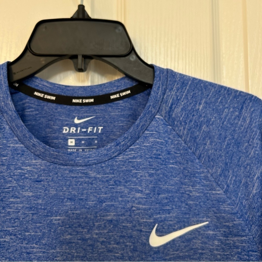 Nike Heather Short Sleeve Hydroguard Swim T-Shirt in GAME ROYAL Size M - Picture 5 of 9
